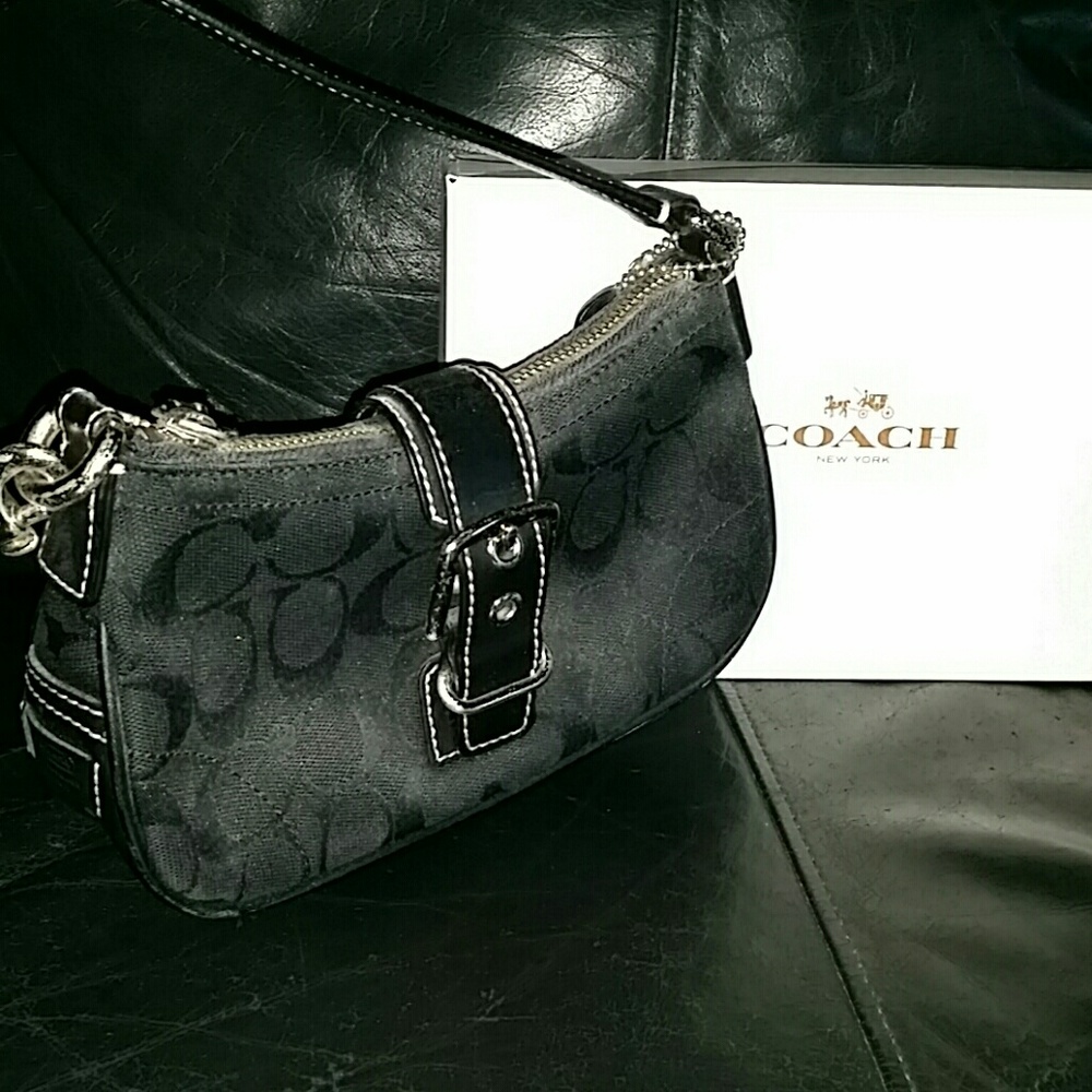 COPY - Coach signature jacquard demi bag